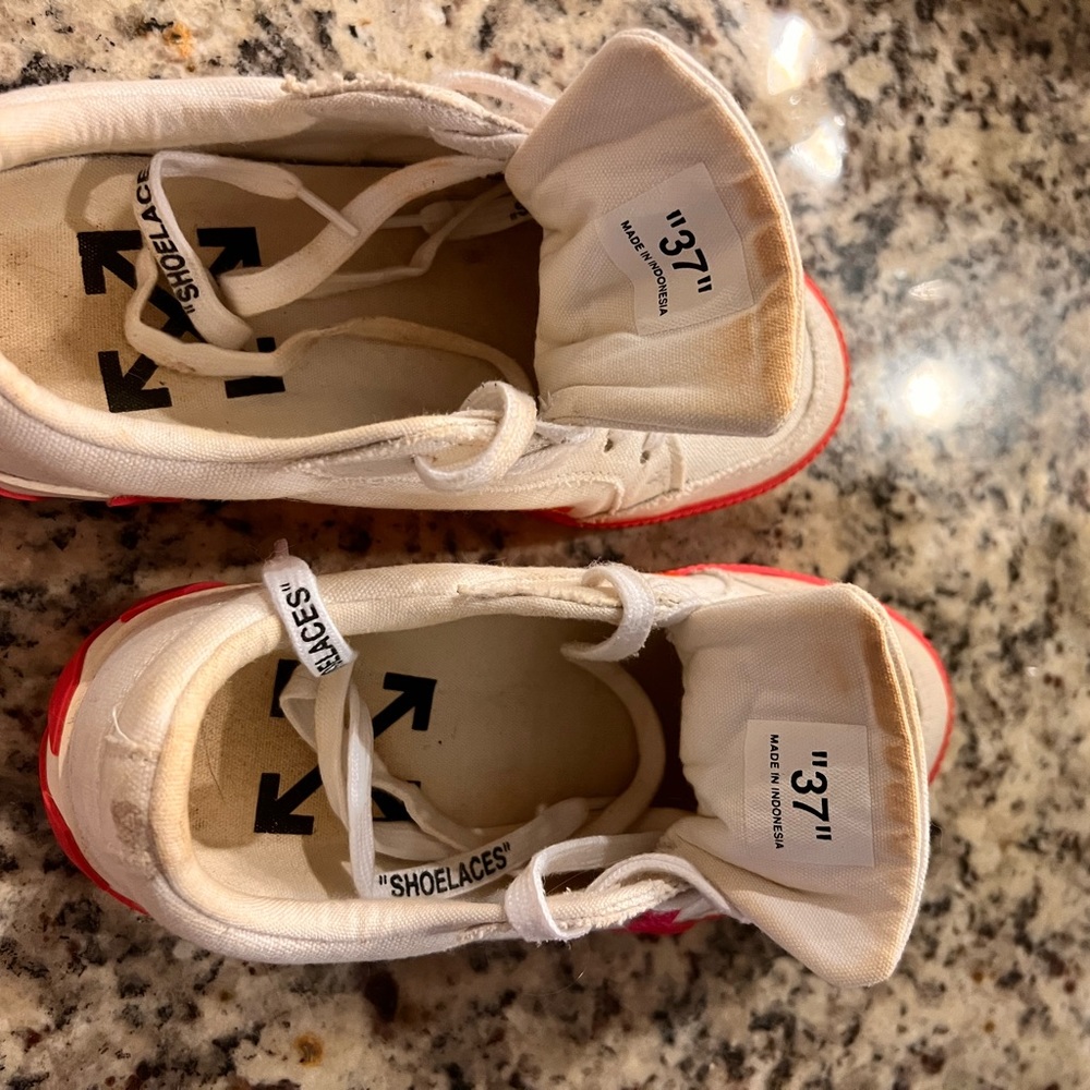 Authentic Off White Sneakers - image 5